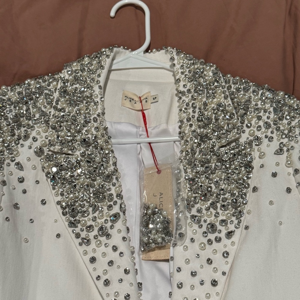 Alice + Olivia Ivan Pearl Rhinestone Embellished Blazer Jacket - Picture 3 of 9